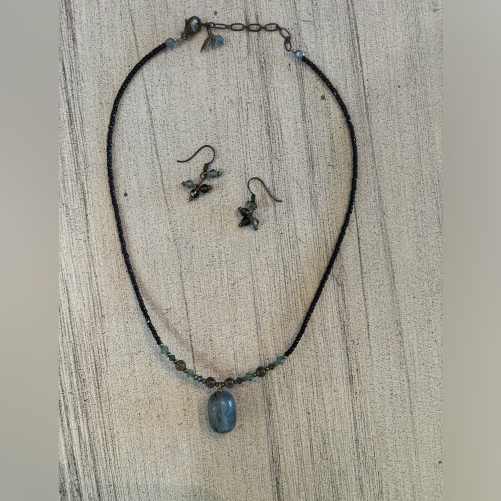 Beautiful necklace and earring set unique